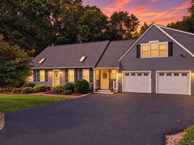 House for sale in Mansfield, Bristol County