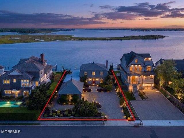 House for sale in Mantoloking, New Jersey