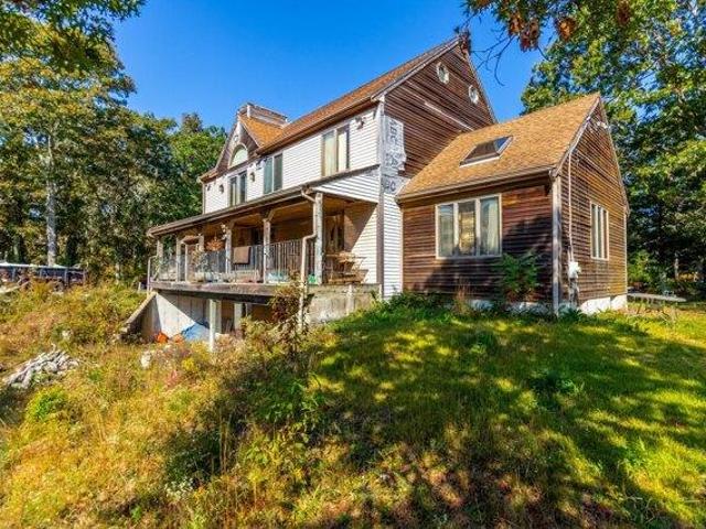 House for sale in Mashpee, Barnstable County