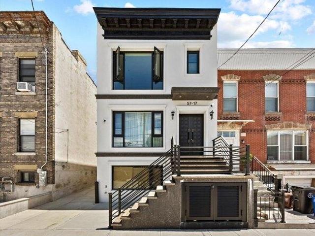House for sale in Queens, Arverne