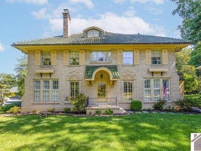 House for sale in Mayfield