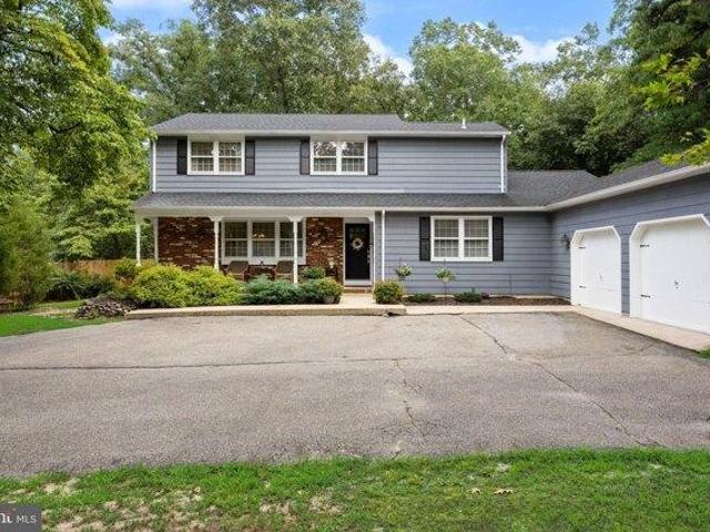 House for sale in Taunton Lake, Medford Township