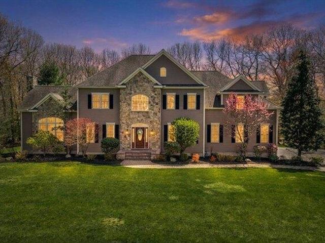 House for sale in Medway, Massachusetts