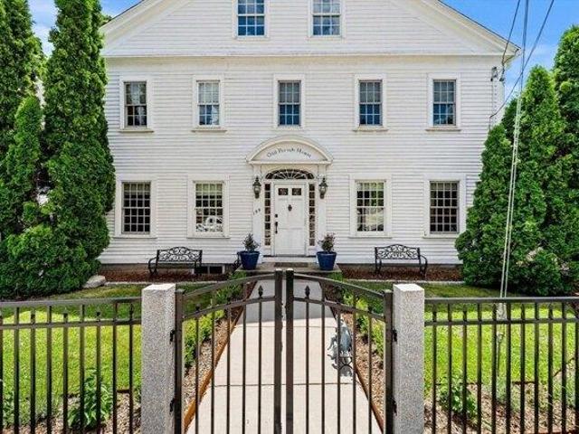 House for sale in Medway, Massachusetts
