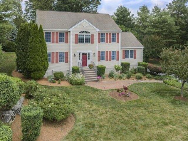 House for sale in Medway, Massachusetts