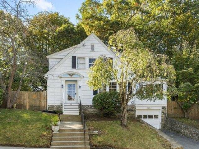 House for sale in Wyoming, Melrose