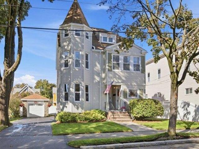 House for sale in Wyoming, Melrose