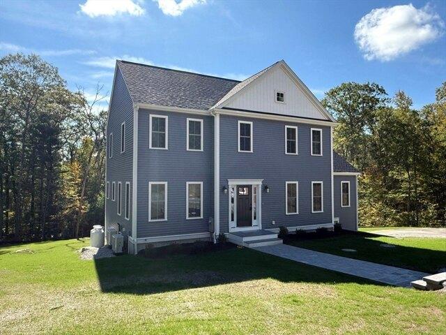 House for sale in Mendon, Massachusetts
