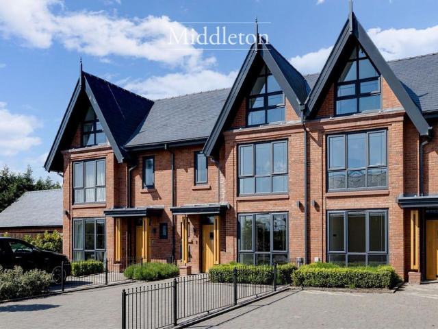 House for sale in Dodleston, Chester
