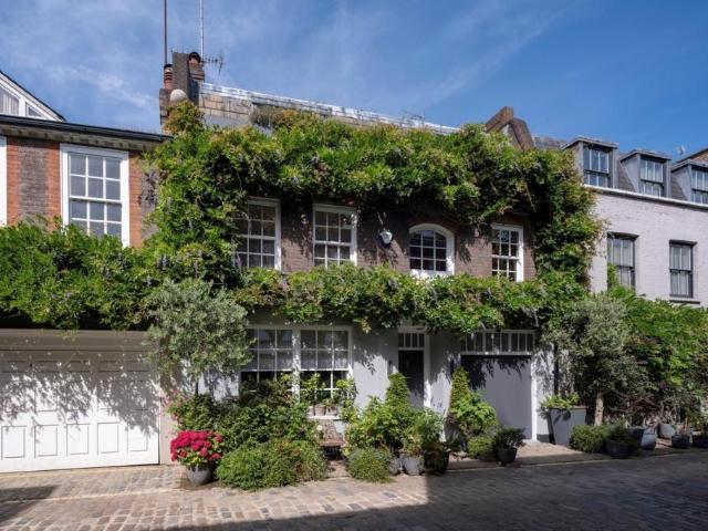 House for sale in East Marylebone, Marylebone