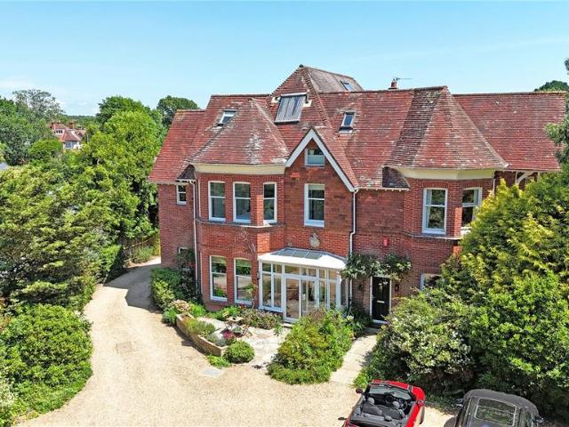 House for sale in Brockenhurst, New Forest