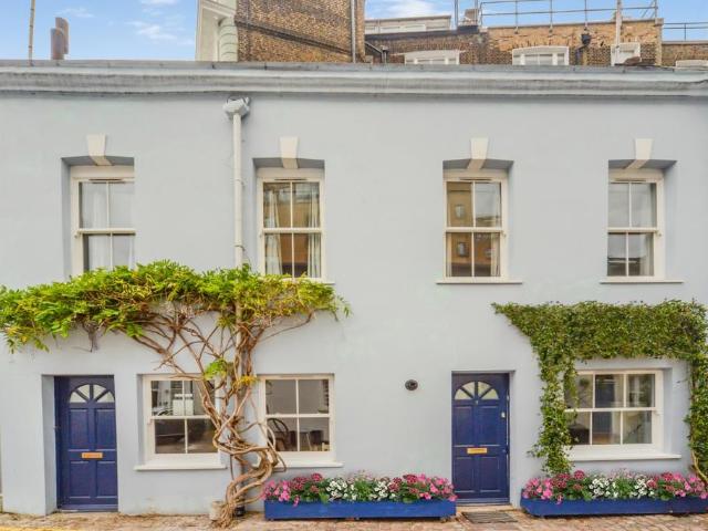 House for sale in South Kensington, Greater London