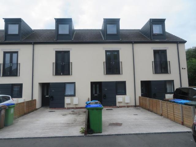 House for sale in Spotland Bridge, Burnedge