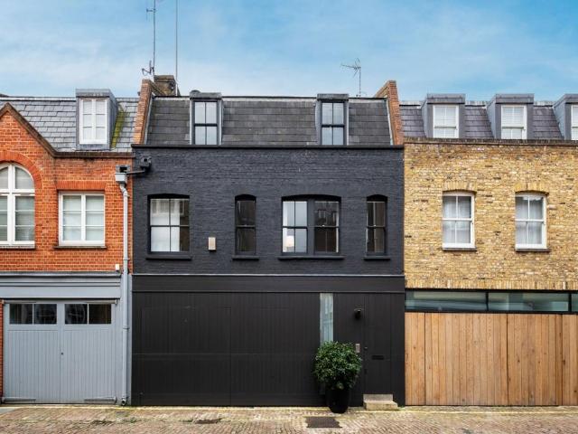 House for sale in East Marylebone, Marylebone