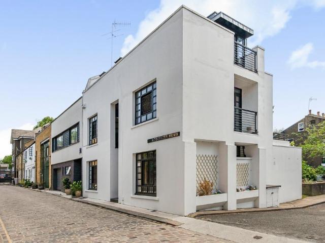 House for sale in Kentish Town, Greater London