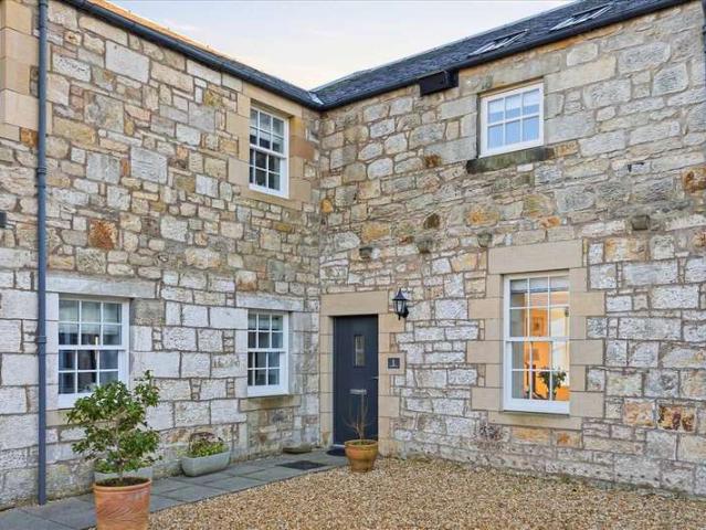 Townhouse for sale in Kincardine, Scotland