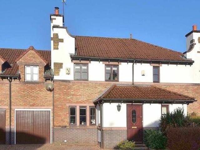 House for sale in Knutsford