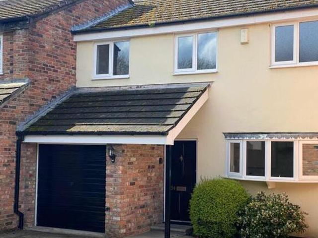 House for sale in Pownall Park, Wilmslow