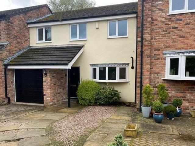House for sale in Pownall Park, Wilmslow