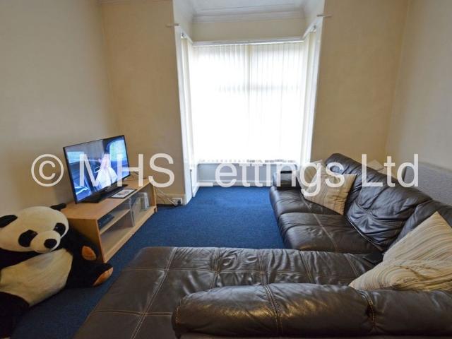 Room for rent in Hyde Park, Leeds