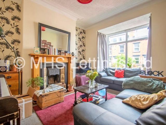 Room for rent in Burley, Leeds