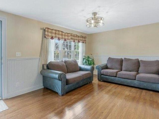 House for sale in Middlesex, New Jersey