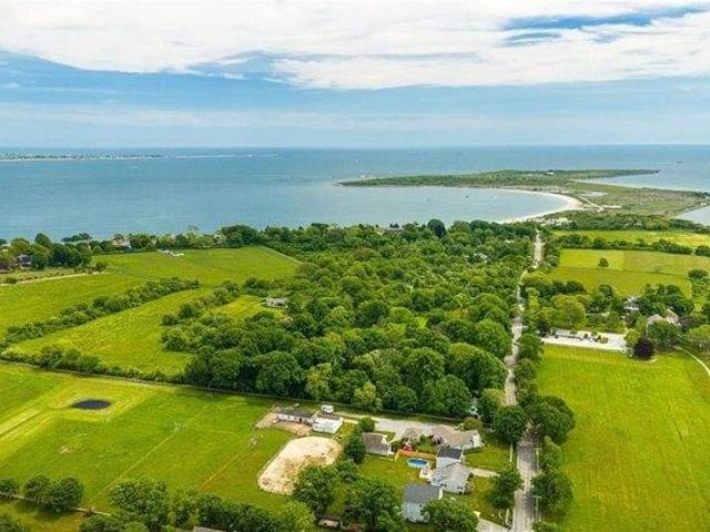 House for sale in Middletown, Rhode Island