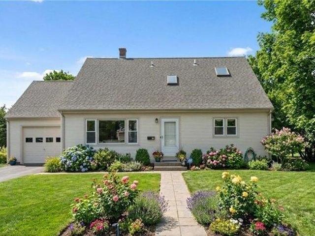 House for sale in Middletown, Rhode Island