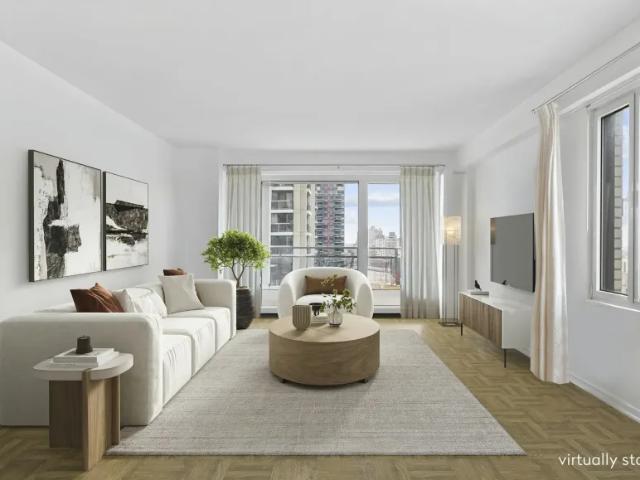 Apartment for sale in Arverne, New York