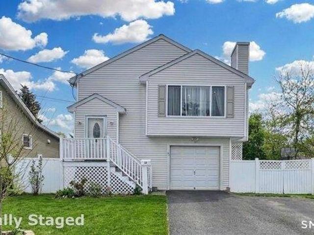 House for sale in Milford, Connecticut