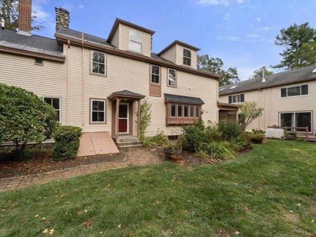Condo for sale in Millis, Massachusetts