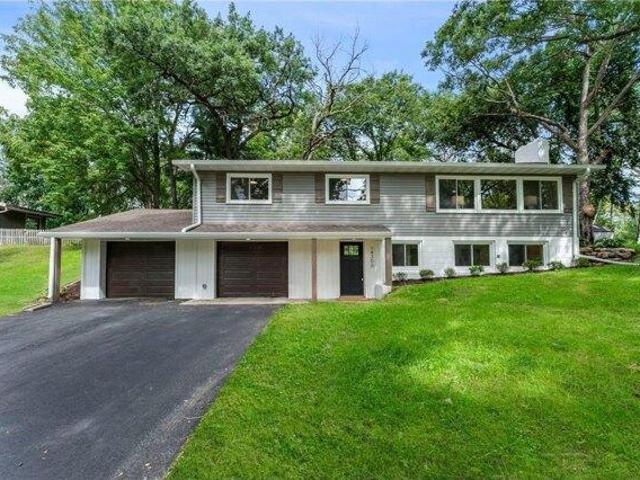 House for sale in Hennepin, Minnesota