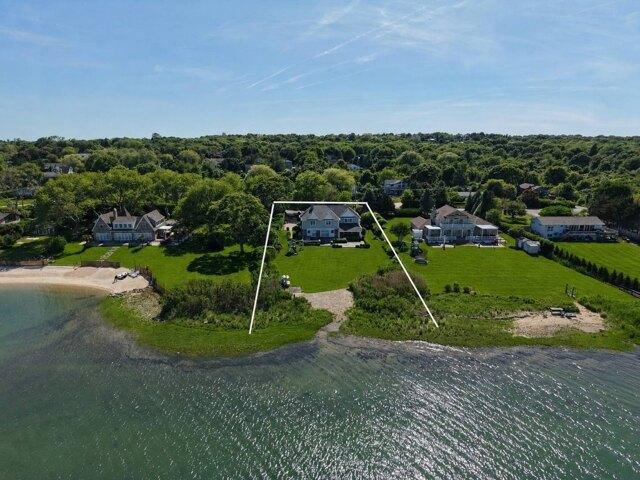 House for sale in Wainscott, New York