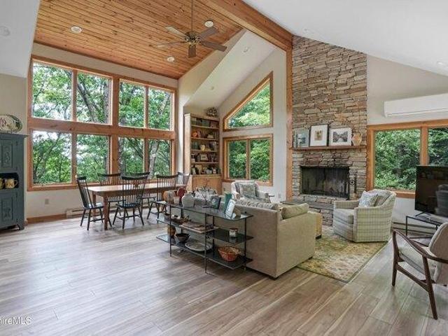 House for sale in Camp Jayson, Monterey