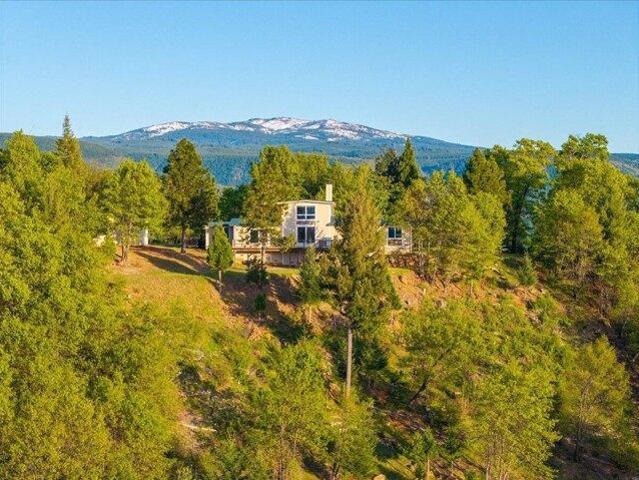 House for sale in Shasta, California