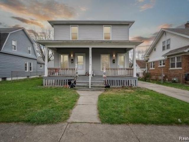 House for sale in Mount Clemens