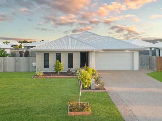 House for sale in Mount Low, Queensland
