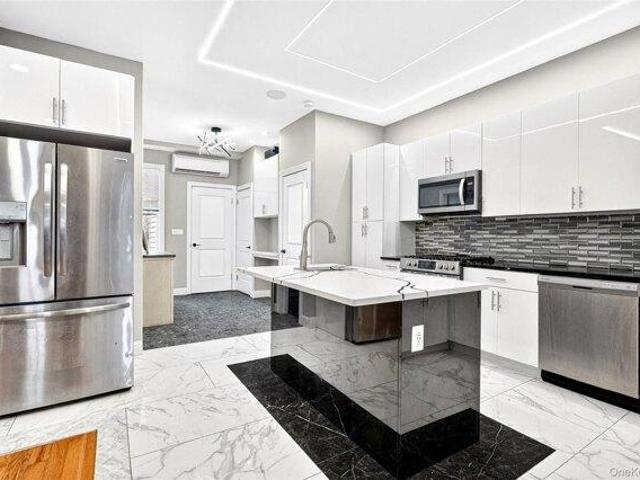 House for sale in Mount Vernon, New York