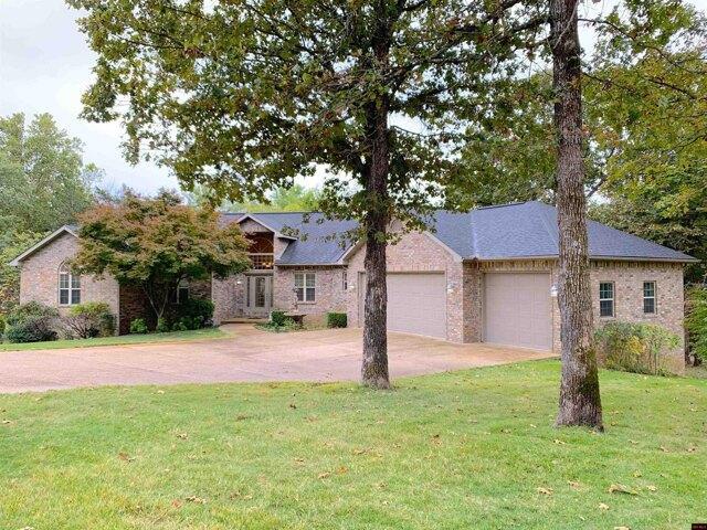 House for sale in Ark