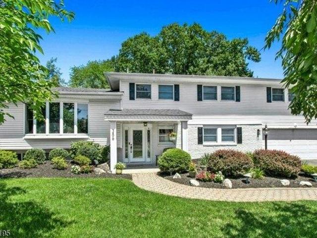 House for sale in Mountainside, New Jersey