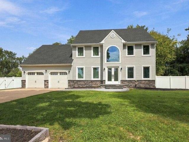 House for sale in Willowbrook Farms, Harrison Township