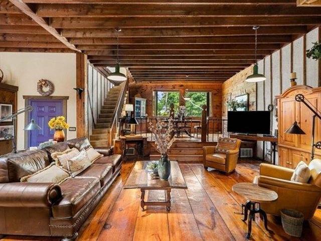 House for sale in Nahant, Essex County