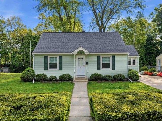 House for sale in New Hampshire