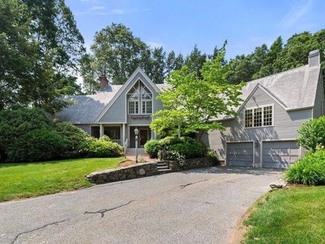 Condo for sale in Phillips Pond Condominiums, Natick