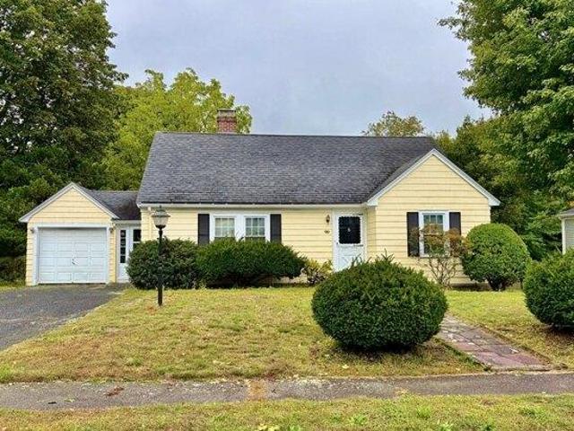 House for sale in Olin Woods, Needham