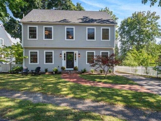 House for sale in Needham Heights, Needham