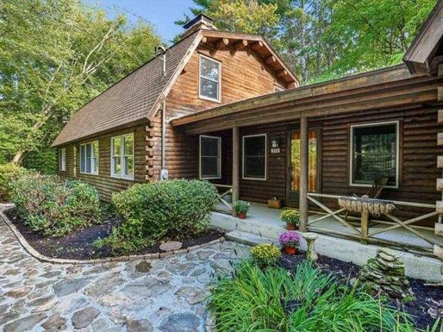 House for sale in New Boston, Hillsborough County