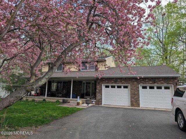 House for sale in Cream Ridge, New Jersey
