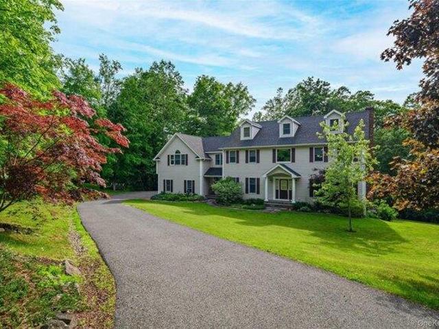 House for sale in New Fairfield, Connecticut