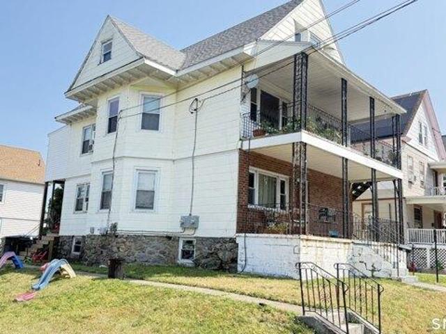 House for sale in New London, Connecticut